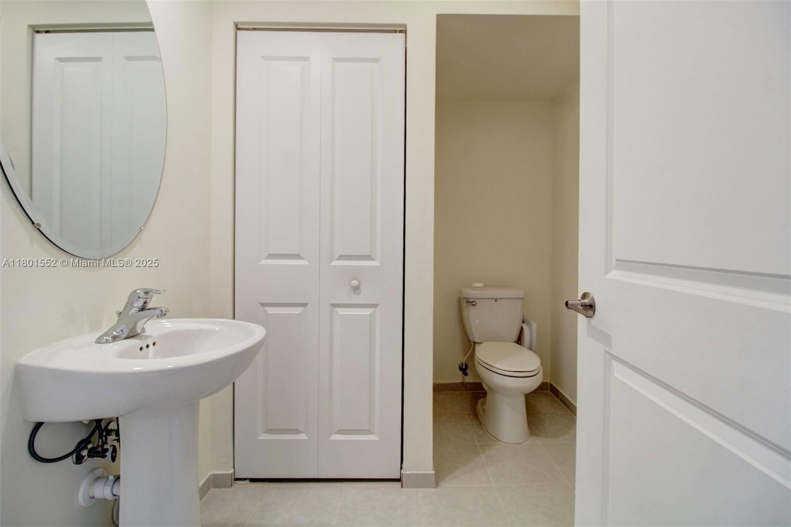Real estate property located at 11094 33rd Way, Miami-dade, Aquabella North Replat, Hialeah, FL