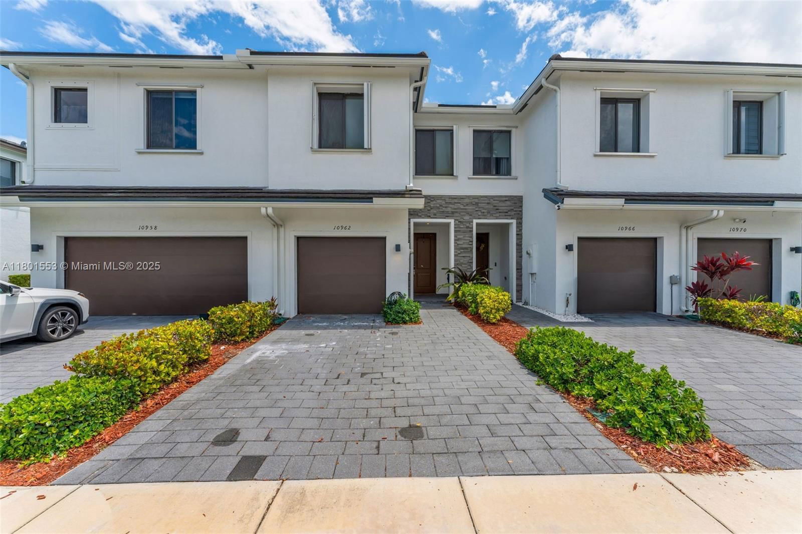 Real estate property located at 10962 235th St, Miami-dade, Mc Residential, Homestead, FL
