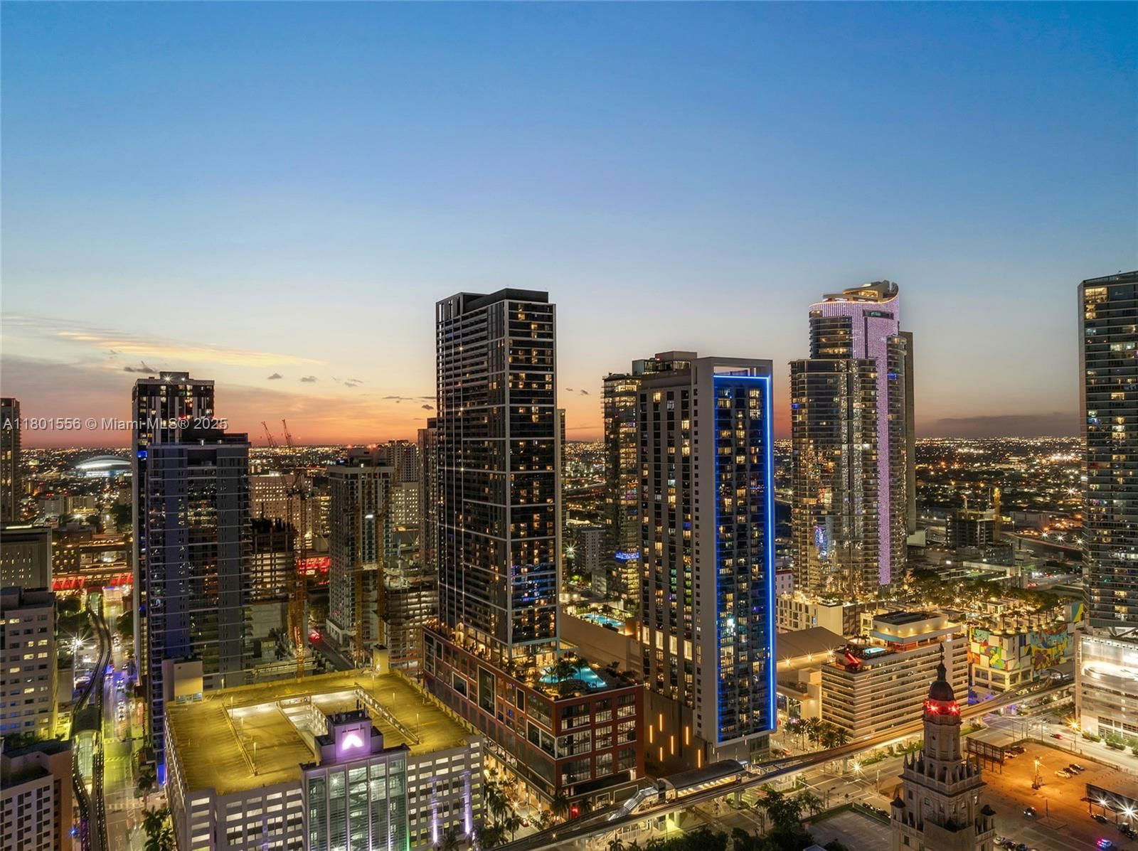 Real estate property located at 601 1st Ave #2405, Miami-dade, Natiivo Condo, Miami, FL
