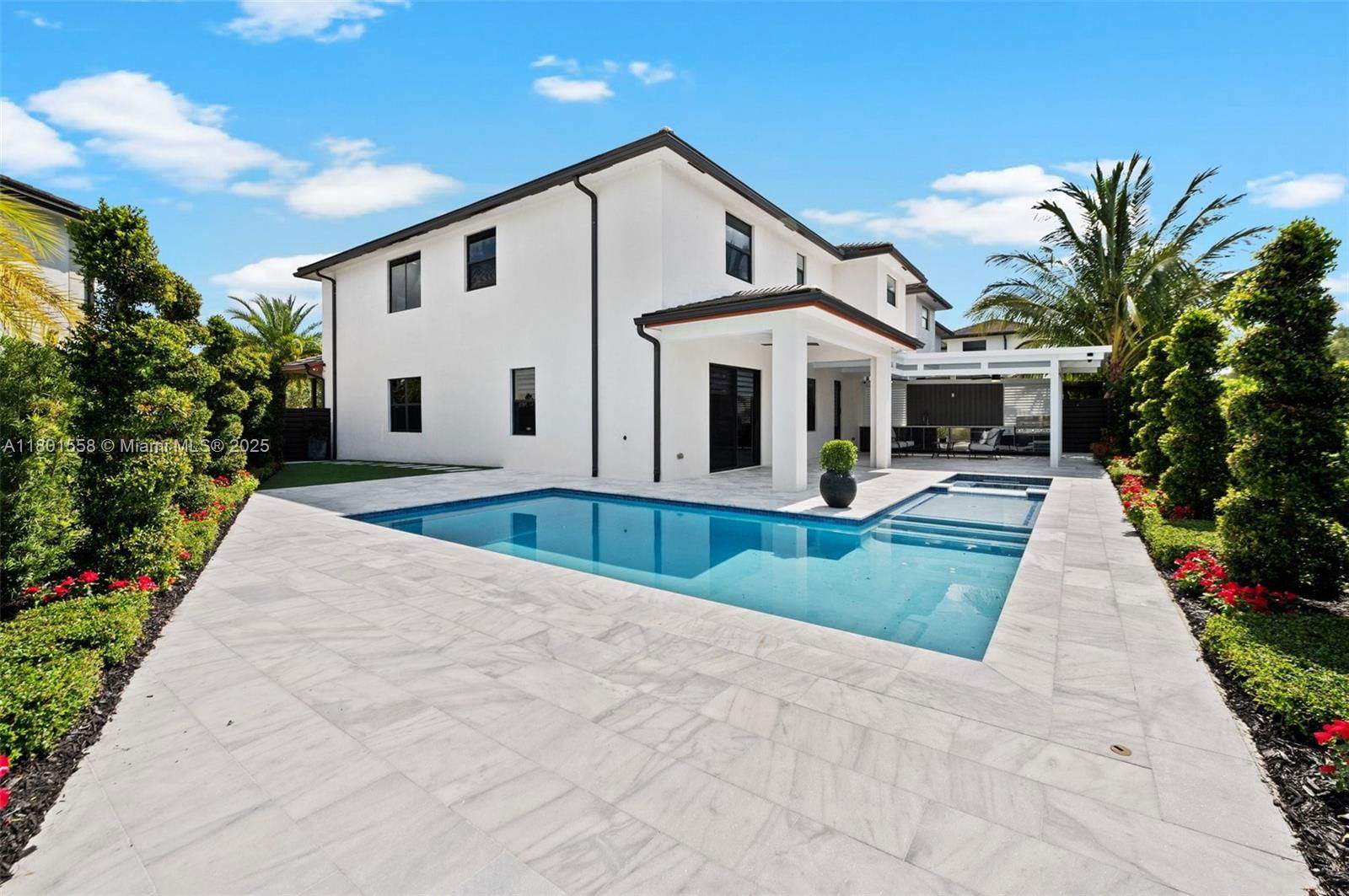 Real estate property located at 8862 154th Ter, Miami-dade, Satori, Miami Lakes, FL