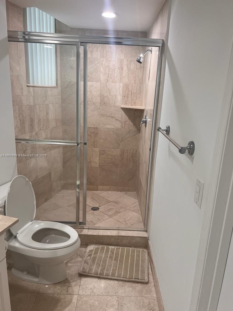 Real estate property located at 3370 Hidden Bay Dr, Miami-dade, 100 Hidden Bay Condo, Aventura, FL