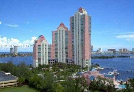 Real estate property located at 3370 Hidden Bay Dr, Miami-dade, 100 Hidden Bay Condo, Aventura, FL