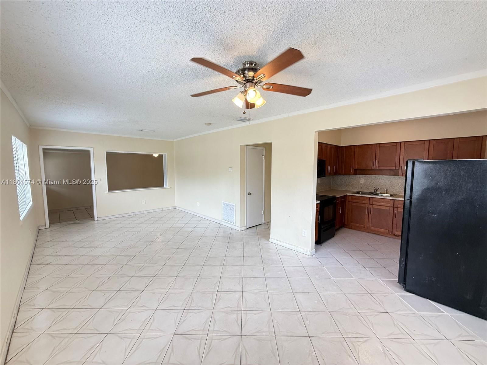 Real estate property located at 1100 151st Ter, Miami-dade, Breezeswept Heights, North Miami Beach, FL