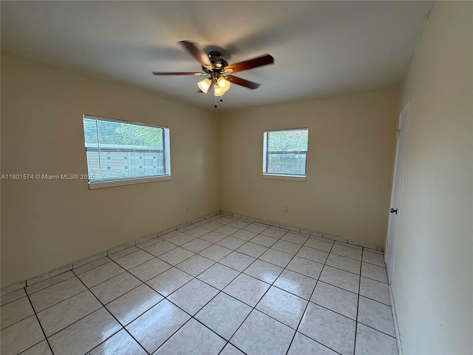 Real estate property located at 1100 151st Ter, Miami-dade, Breezeswept Heights, North Miami Beach, FL