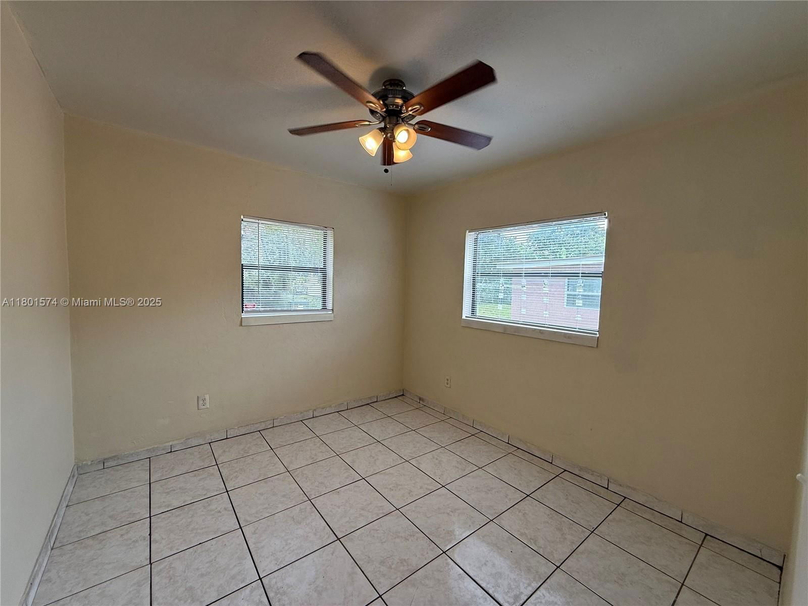 Real estate property located at 1100 151st Ter, Miami-dade, Breezeswept Heights, North Miami Beach, FL