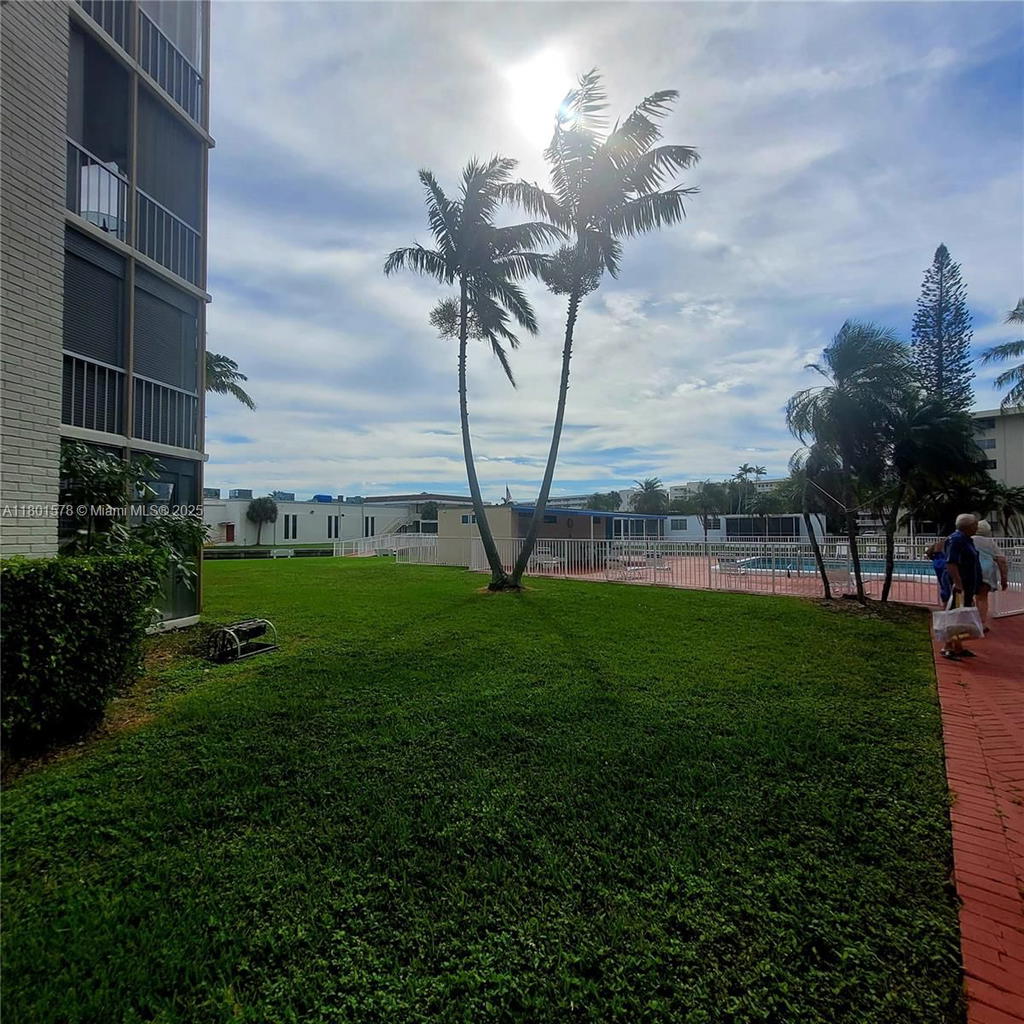 Real estate property located at 2859 Leonard Dr G106, Miami-dade, Point East Sec Ii Condo, Aventura, FL