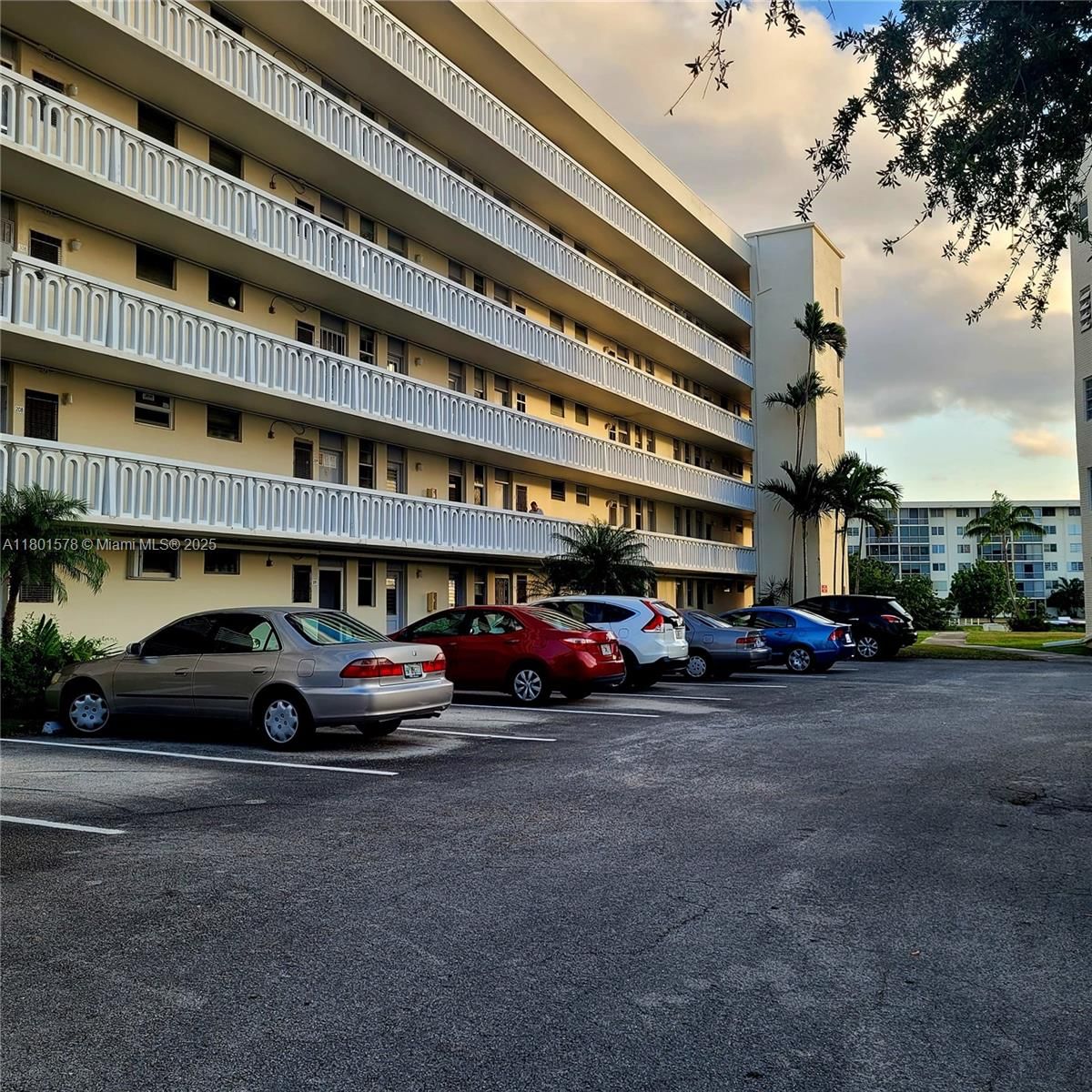 Real estate property located at 2859 Leonard Dr G106, Miami-dade, Point East Sec Ii Condo, Aventura, FL