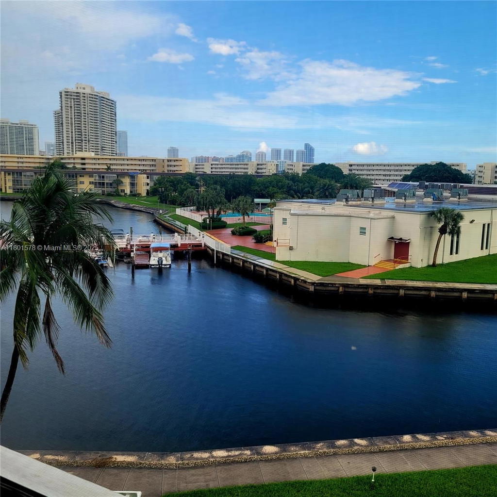 Real estate property located at 2859 Leonard Dr G106, Miami-dade, Point East Sec Ii Condo, Aventura, FL