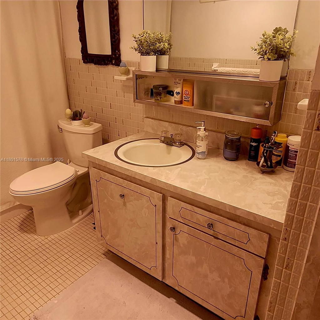 Real estate property located at 2859 Leonard Dr G106, Miami-dade, Point East Sec Ii Condo, Aventura, FL