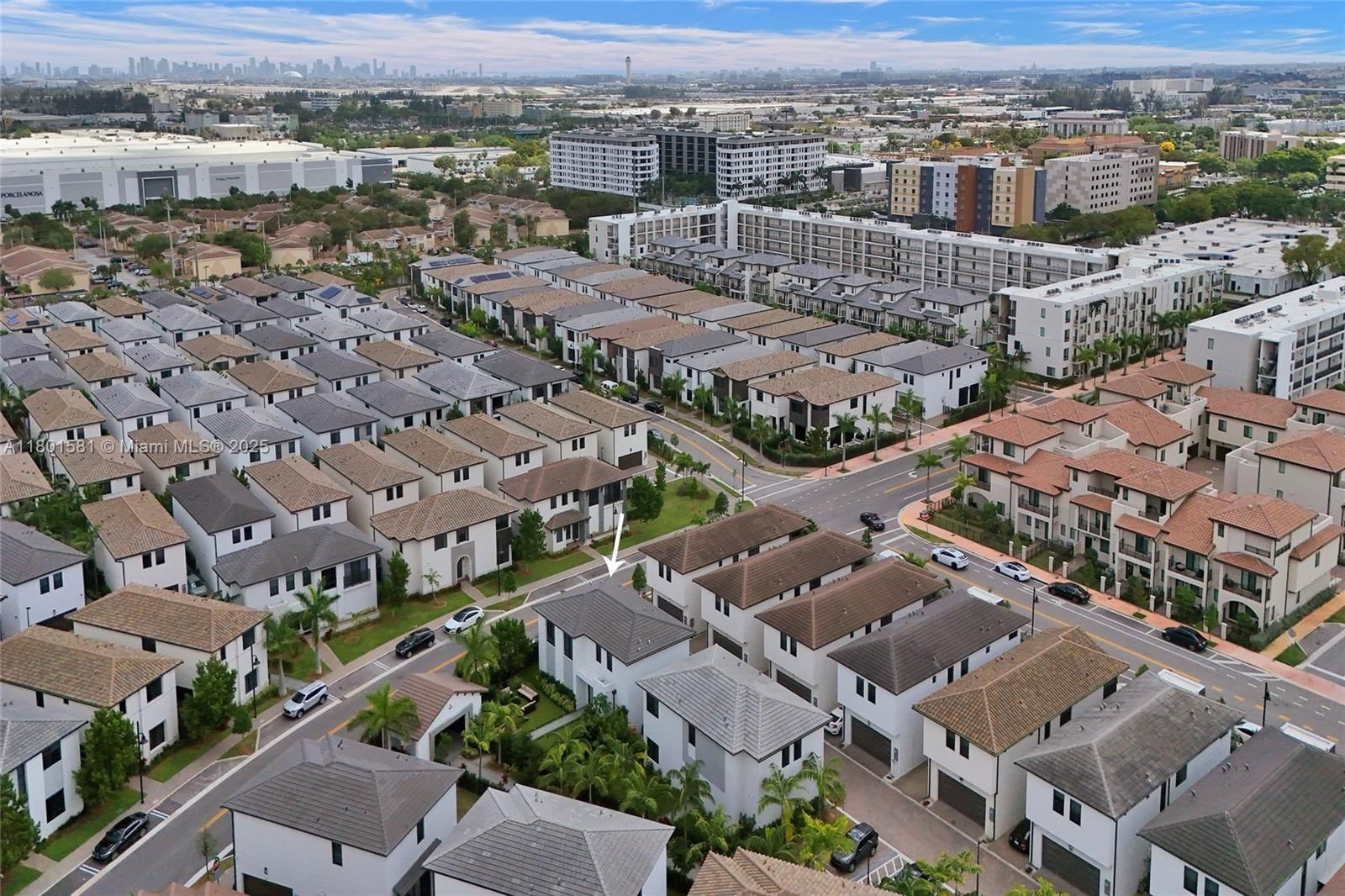 Real estate property located at 8211 43rd Ter, Miami-dade, Downtown Doral South Phas, Doral, FL