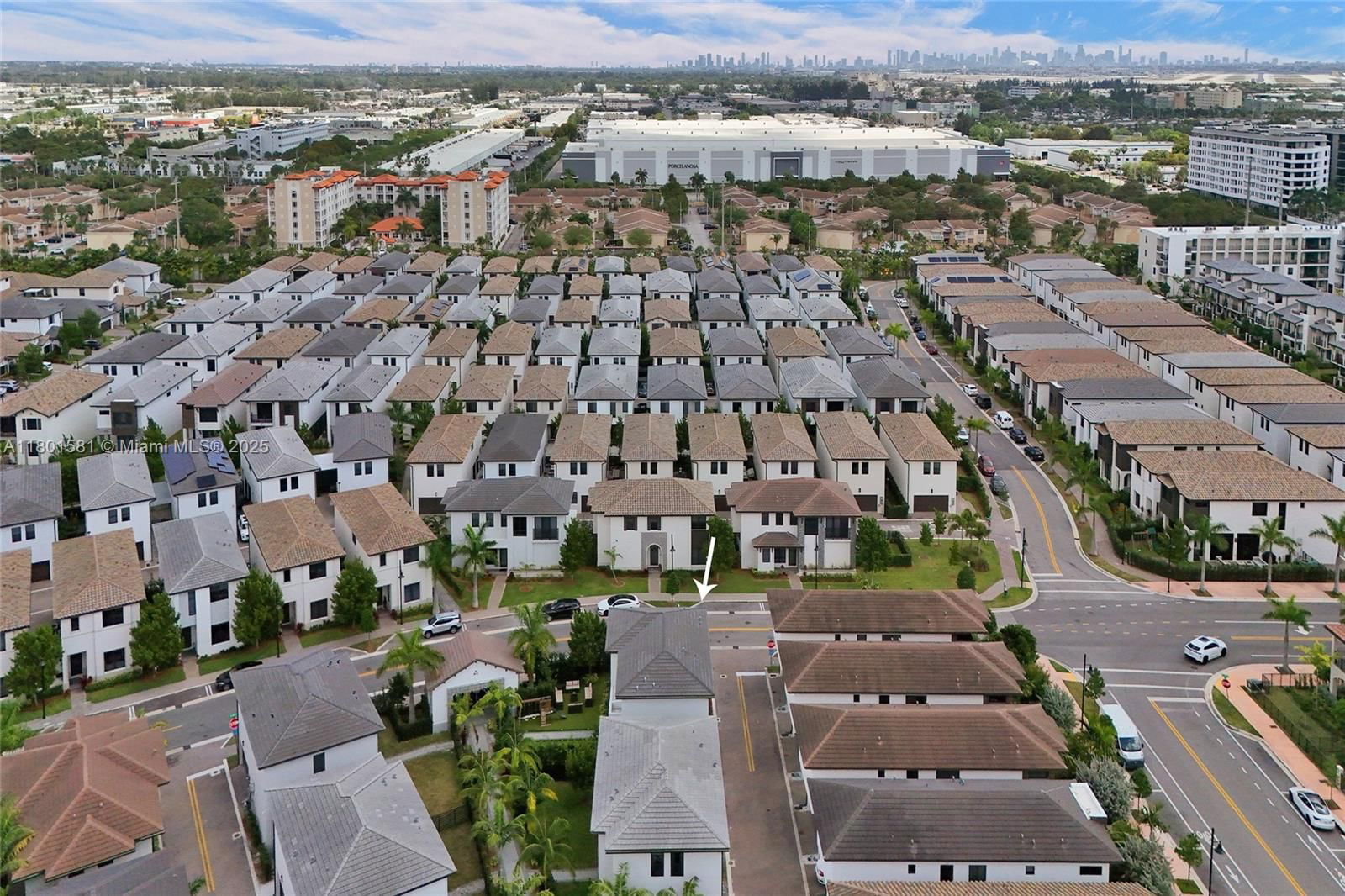 Real estate property located at 8211 43rd Ter, Miami-dade, Downtown Doral South Phas, Doral, FL