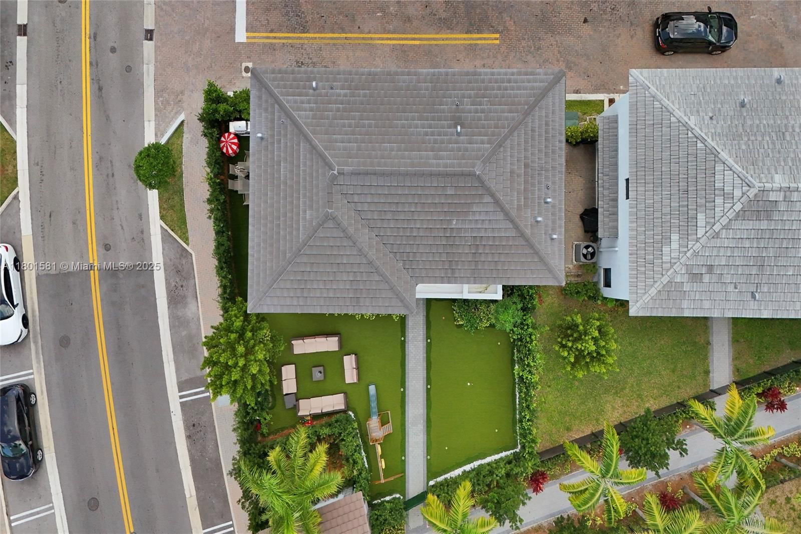 Real estate property located at 8211 43rd Ter, Miami-dade, Downtown Doral South Phas, Doral, FL