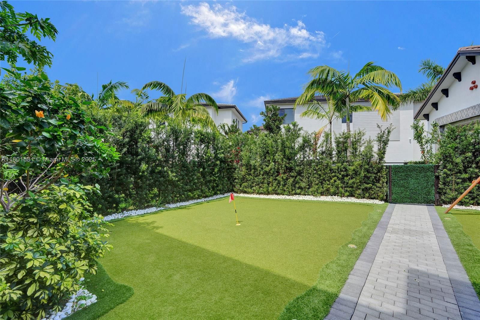 Real estate property located at 8211 43rd Ter, Miami-dade, Downtown Doral South Phas, Doral, FL