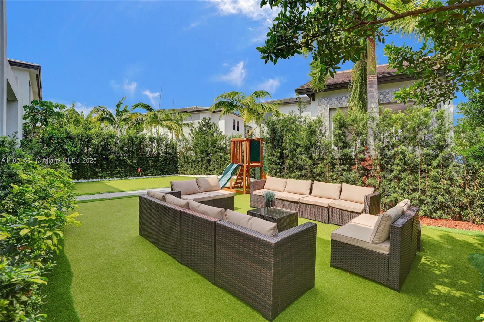 Real estate property located at 8211 43rd Ter, Miami-dade, Downtown Doral South Phas, Doral, FL