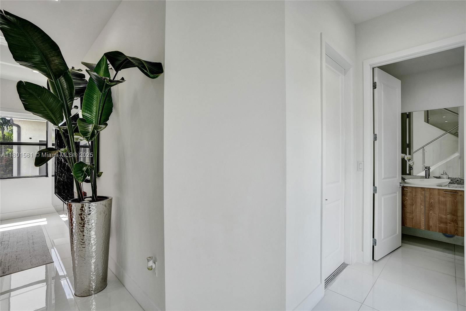Real estate property located at 8211 43rd Ter, Miami-dade, Downtown Doral South Phas, Doral, FL