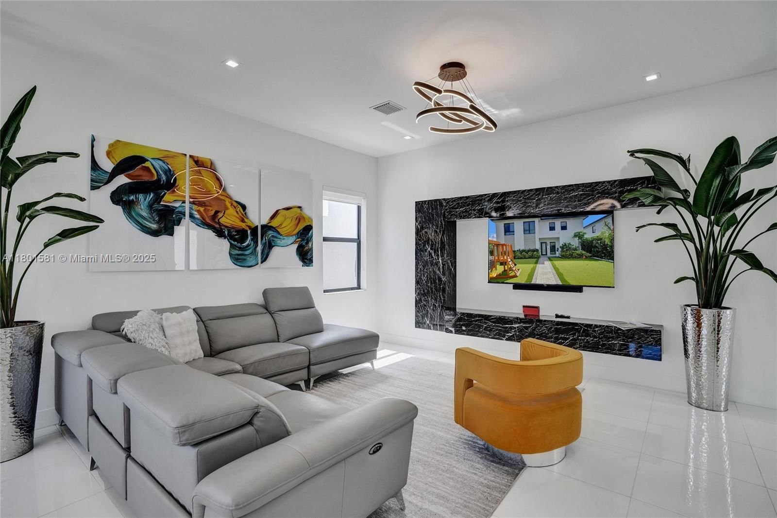 Real estate property located at 8211 43rd Ter, Miami-dade, Downtown Doral South Phas, Doral, FL