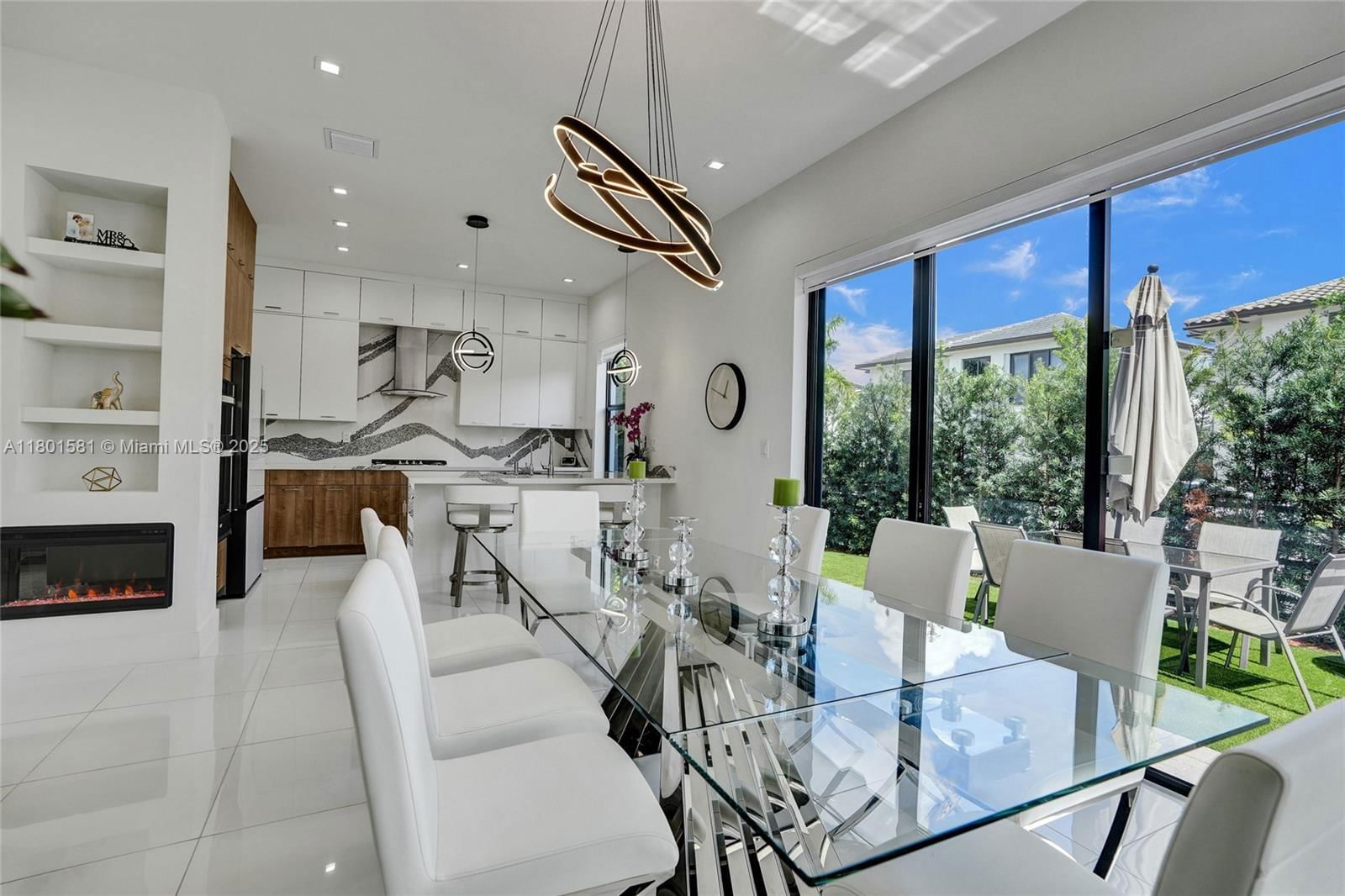 Real estate property located at 8211 43rd Ter, Miami-dade, Downtown Doral South Phas, Doral, FL