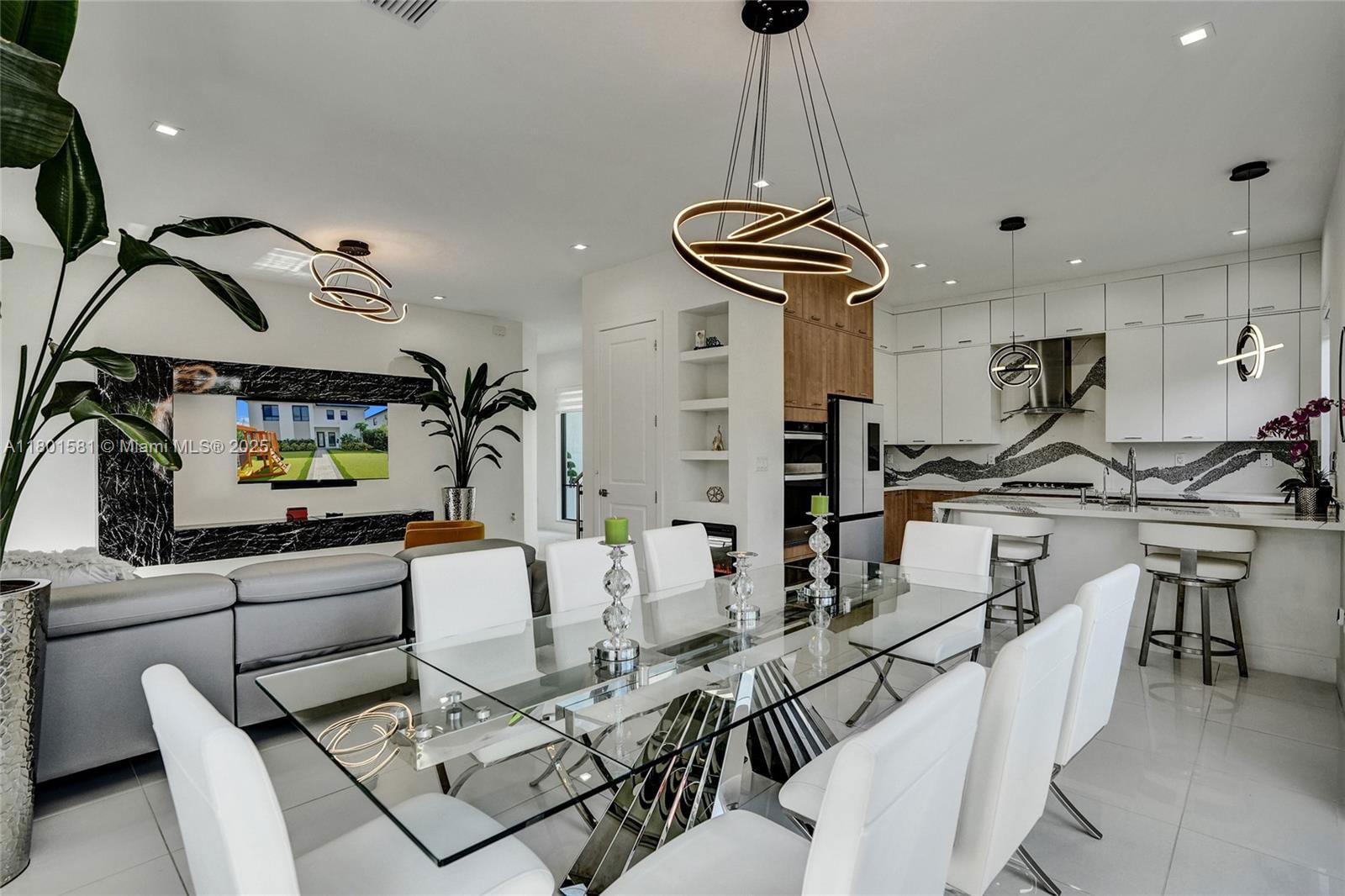 Real estate property located at 8211 43rd Ter, Miami-dade, Downtown Doral South Phas, Doral, FL