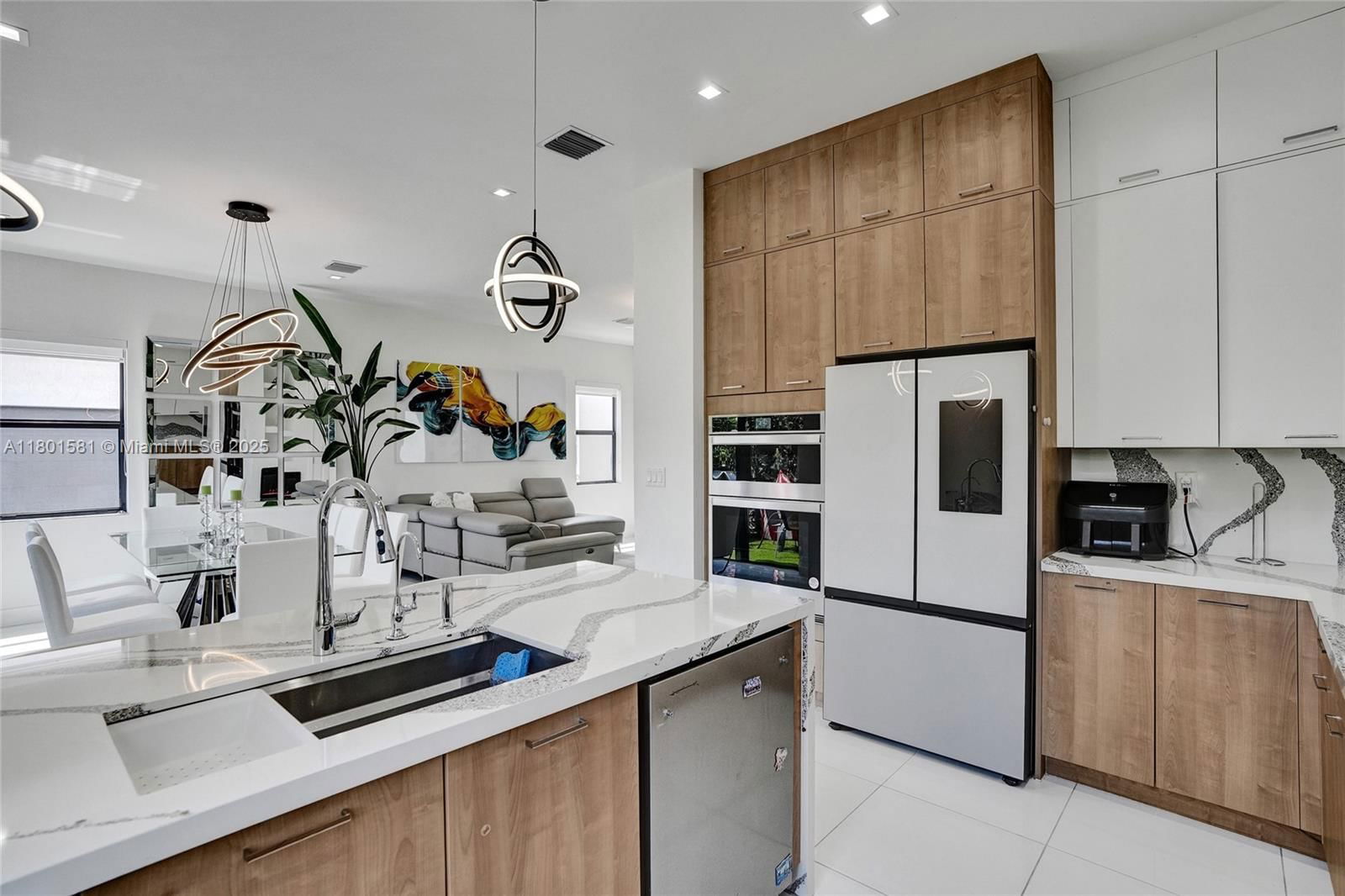 Real estate property located at 8211 43rd Ter, Miami-dade, Downtown Doral South Phas, Doral, FL