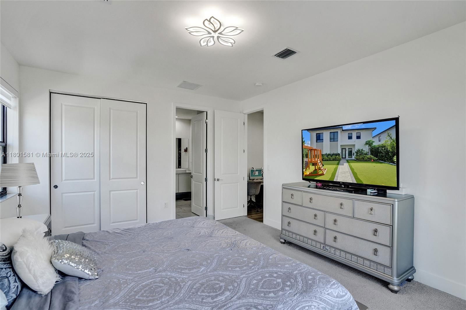 Real estate property located at 8211 43rd Ter, Miami-dade, Downtown Doral South Phas, Doral, FL