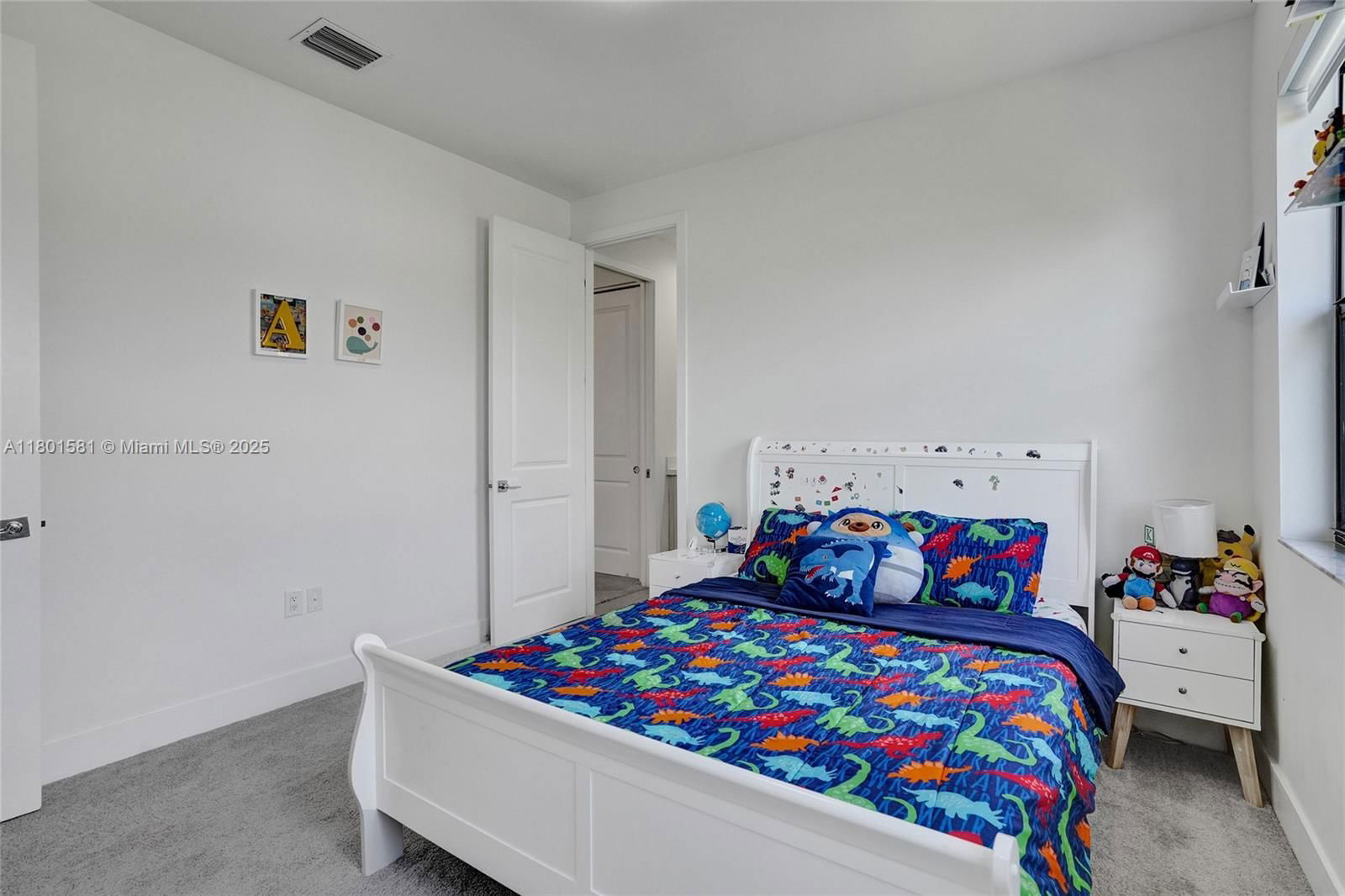 Real estate property located at 8211 43rd Ter, Miami-dade, Downtown Doral South Phas, Doral, FL