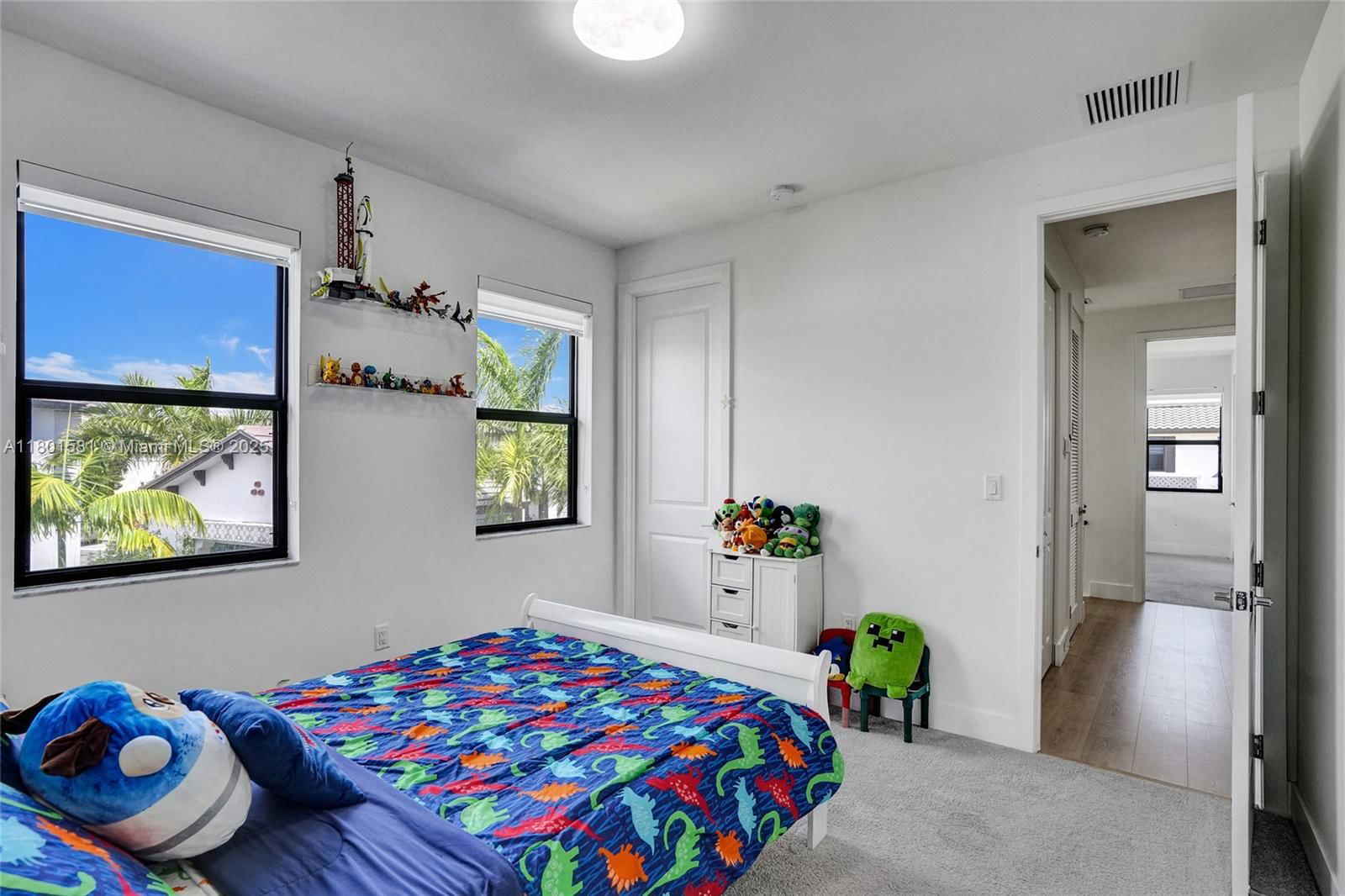 Real estate property located at 8211 43rd Ter, Miami-dade, Downtown Doral South Phas, Doral, FL