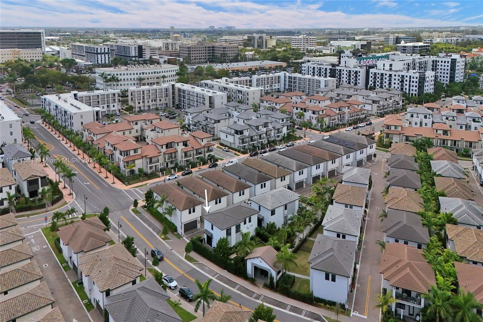 Real estate property located at 8211 43rd Ter, Miami-dade, Downtown Doral South Phas, Doral, FL