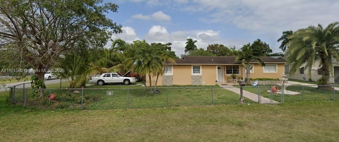 Real estate property located at 545 10th Street, Miami-dade, Hibiscus Park, Homestead, FL