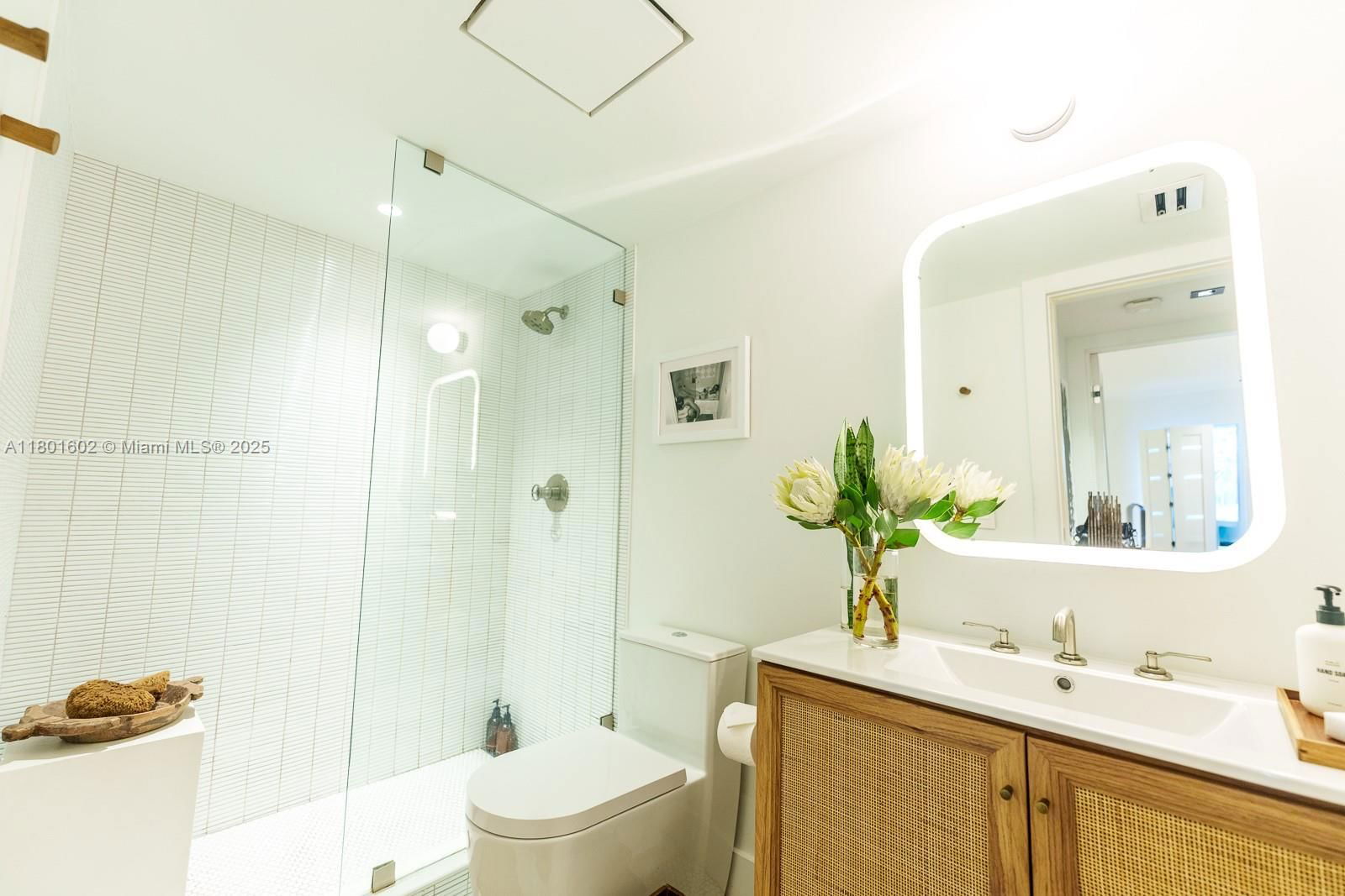 Real estate property located at 7487 82nd St C302, Miami-dade, Dadeland Capri Condo, Miami, FL