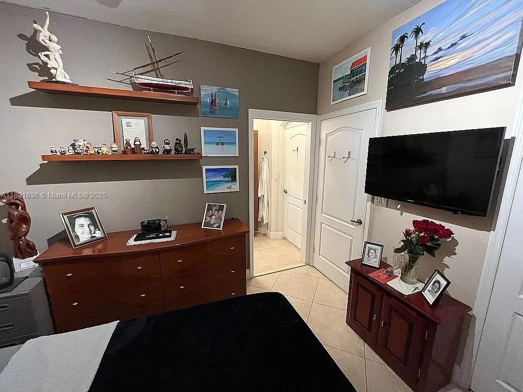 Real estate property located at 8753 3rd Ln, Miami-dade, Century Villas, Miami, FL
