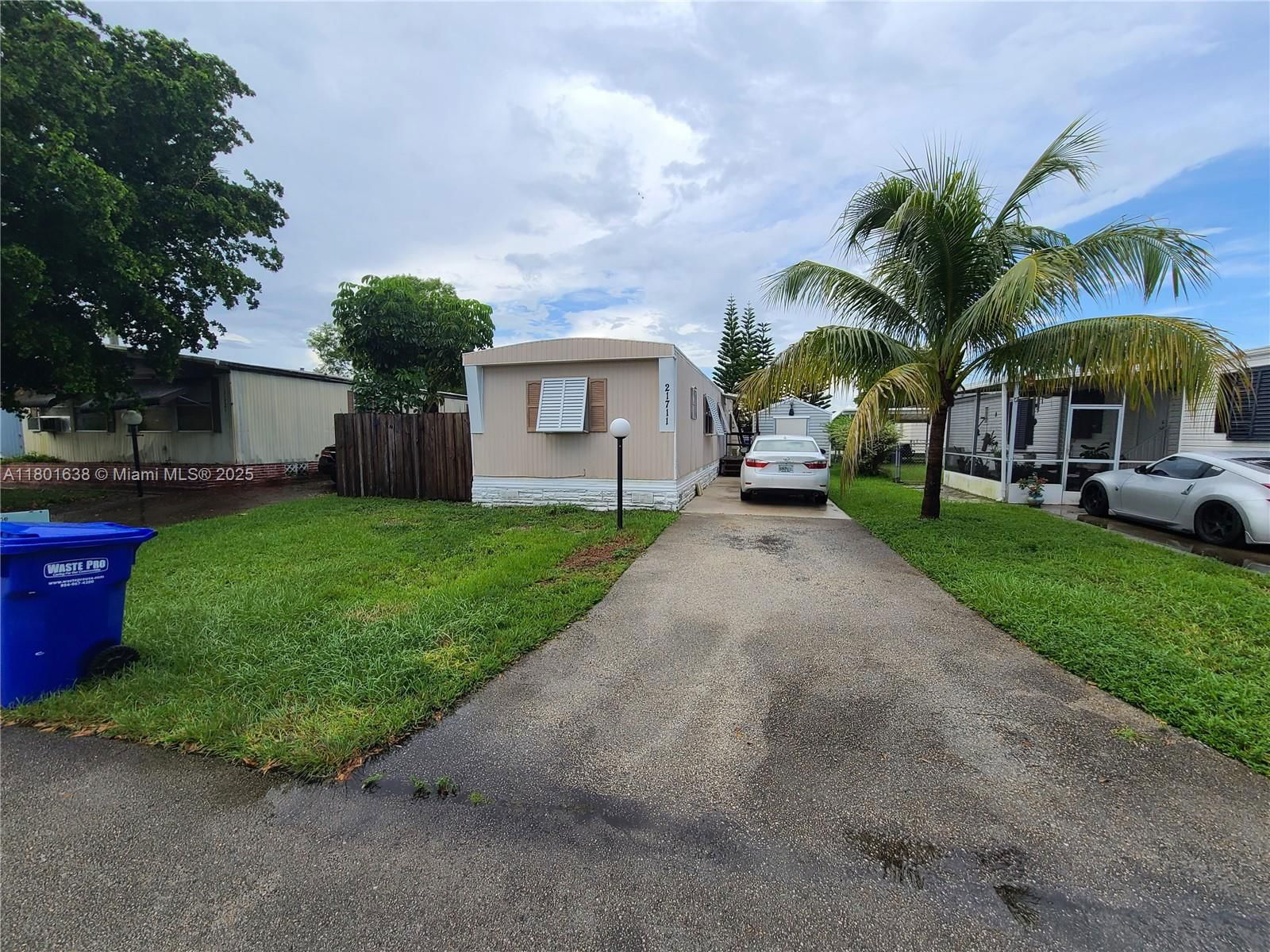 Real estate property located at 21711 7th Ct, Broward, Heritage City Sec 1, Pembroke Pines, FL