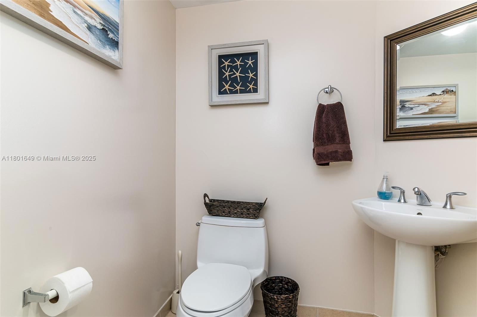 Real estate property located at 16699 Collins Ave #3401, Miami-dade, La Perla Condo, Sunny Isles Beach, FL