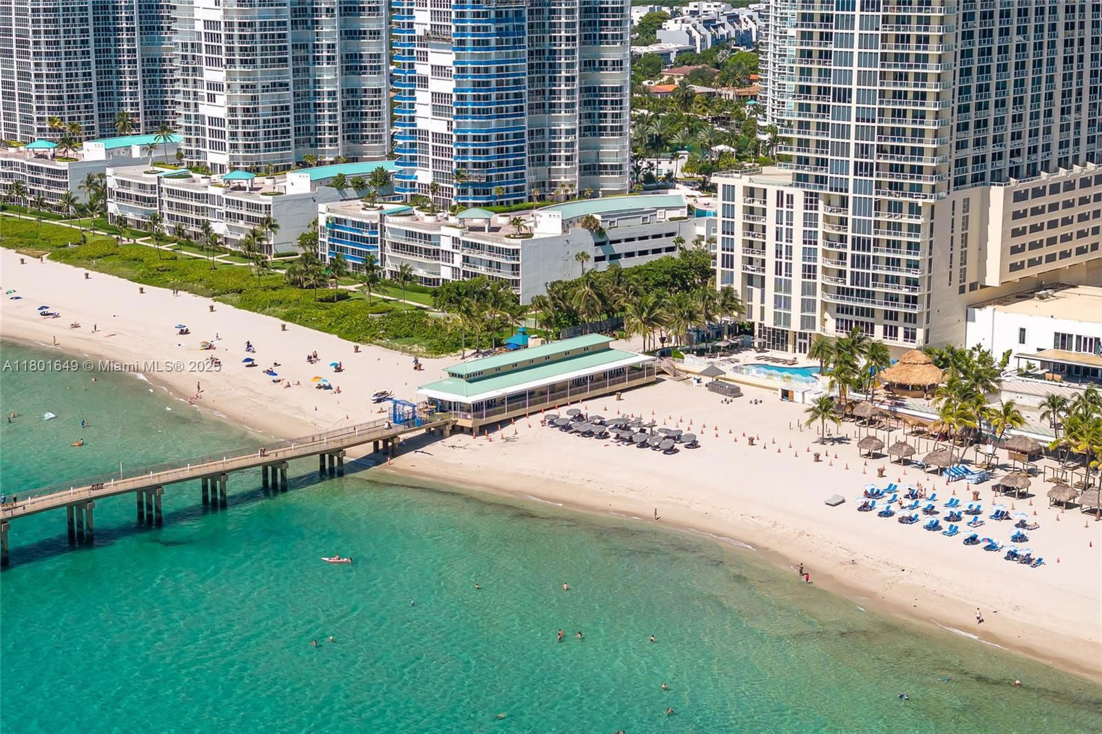 Real estate property located at 16699 Collins Ave #3401, Miami-dade, La Perla Condo, Sunny Isles Beach, FL