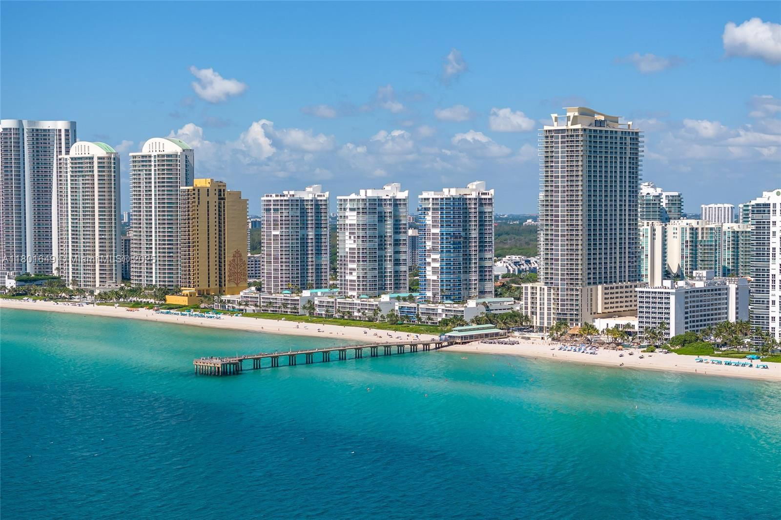Real estate property located at 16699 Collins Ave #3401, Miami-dade, La Perla Condo, Sunny Isles Beach, FL