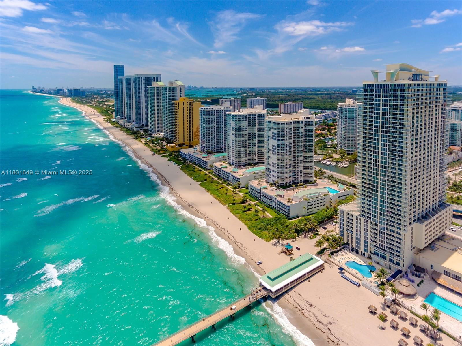 Real estate property located at 16699 Collins Ave #3401, Miami-dade, La Perla Condo, Sunny Isles Beach, FL