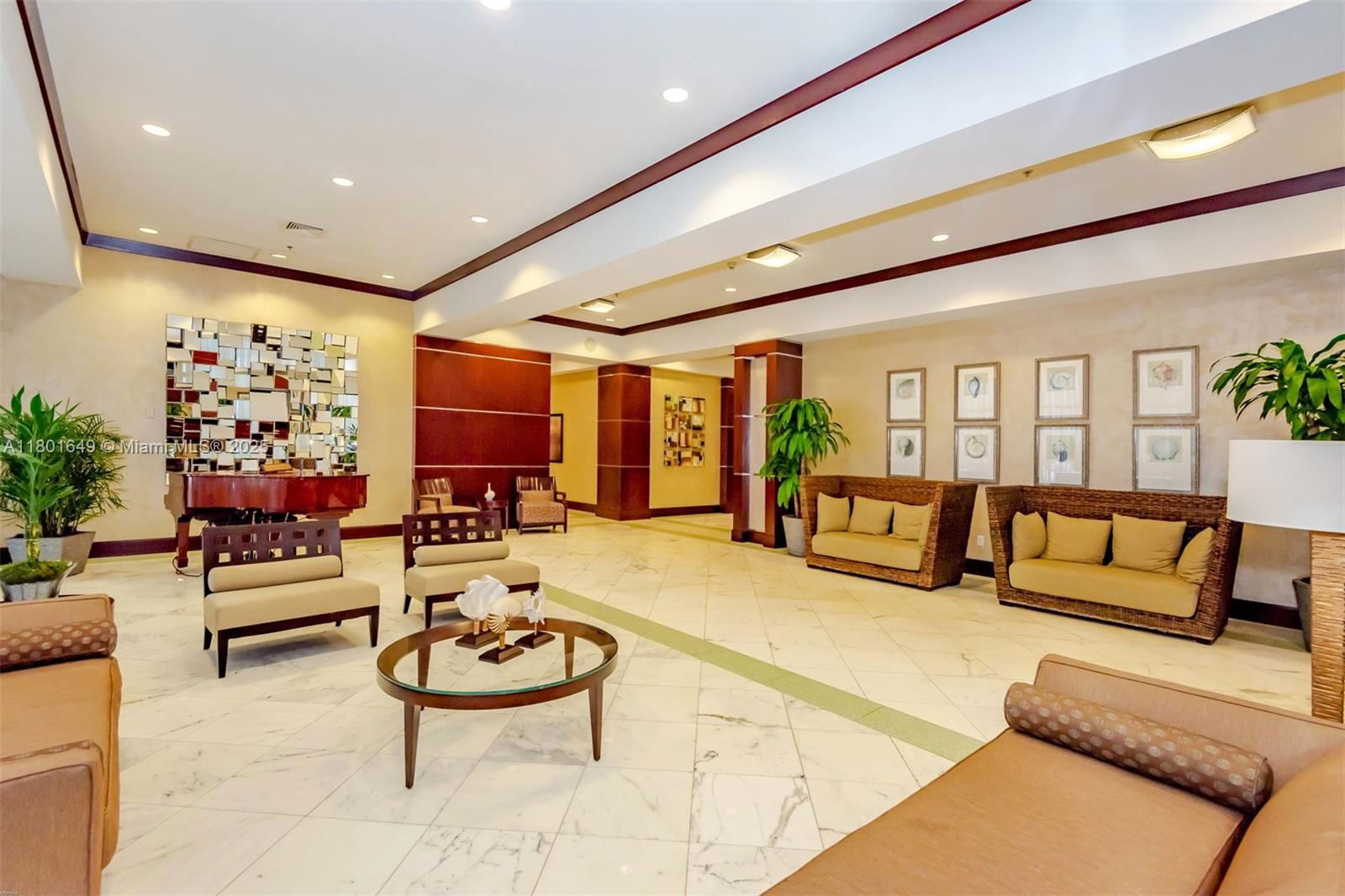 Real estate property located at 16699 Collins Ave #3401, Miami-dade, La Perla Condo, Sunny Isles Beach, FL