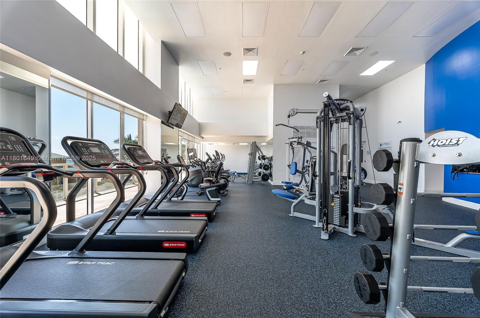 Real estate property located at 16699 Collins Ave #3401, Miami-dade, La Perla Condo, Sunny Isles Beach, FL
