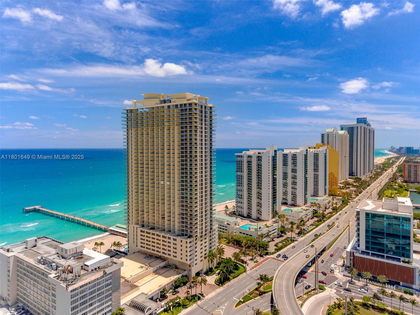 Real estate property located at 16699 Collins Ave #3401, Miami-dade, La Perla Condo, Sunny Isles Beach, FL