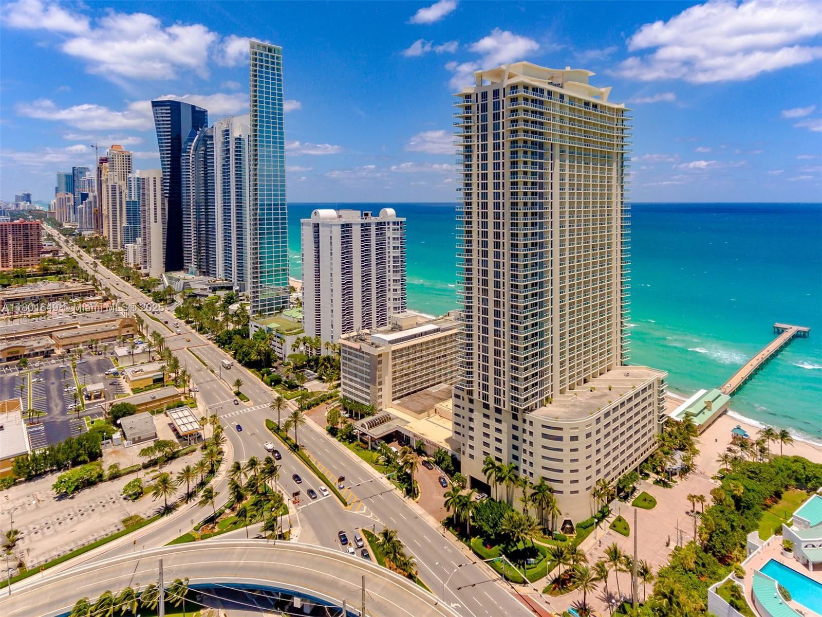 Real estate property located at 16699 Collins Ave #3401, Miami-dade, La Perla Condo, Sunny Isles Beach, FL