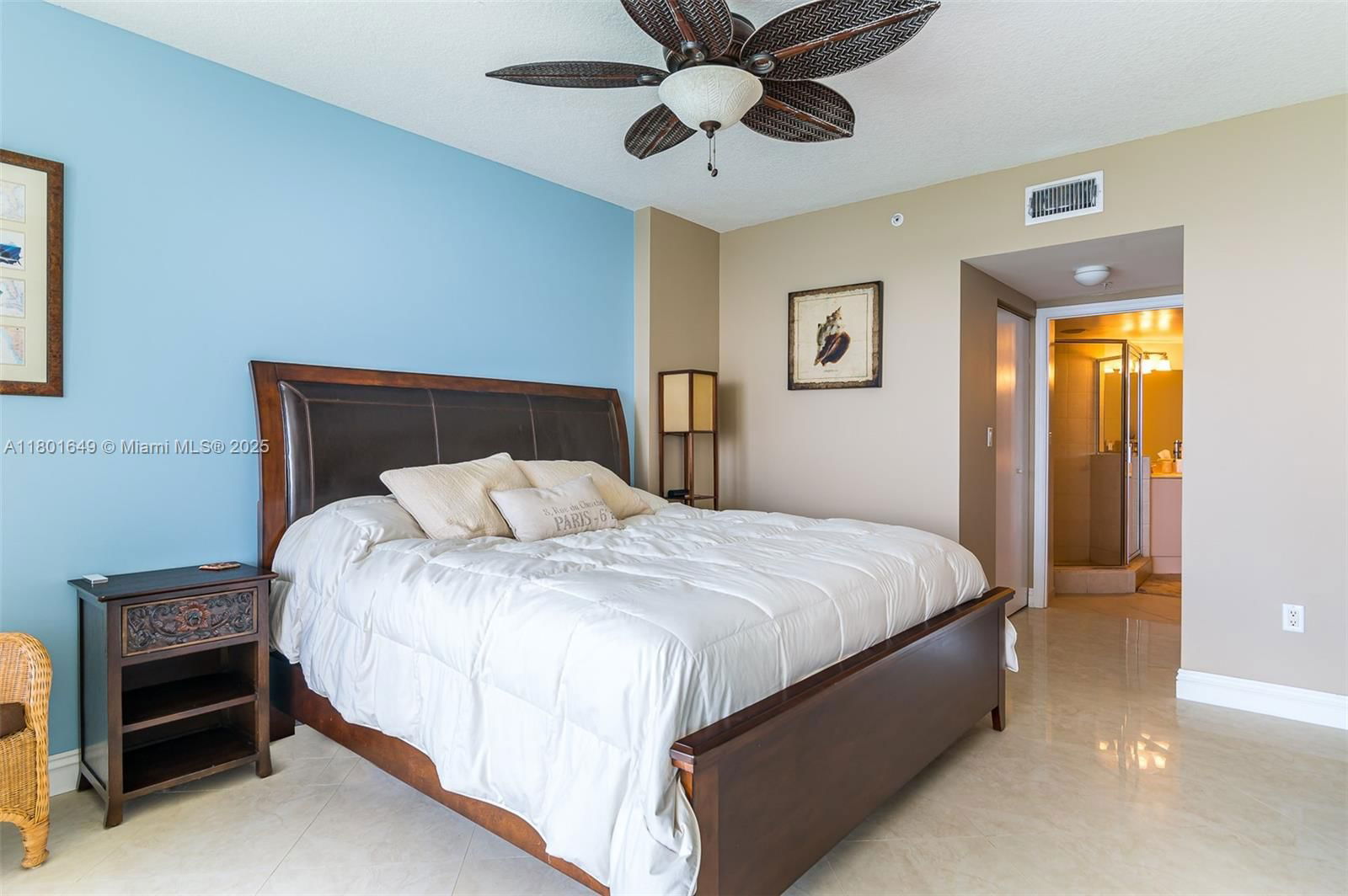 Real estate property located at 16699 Collins Ave #3401, Miami-dade, La Perla Condo, Sunny Isles Beach, FL