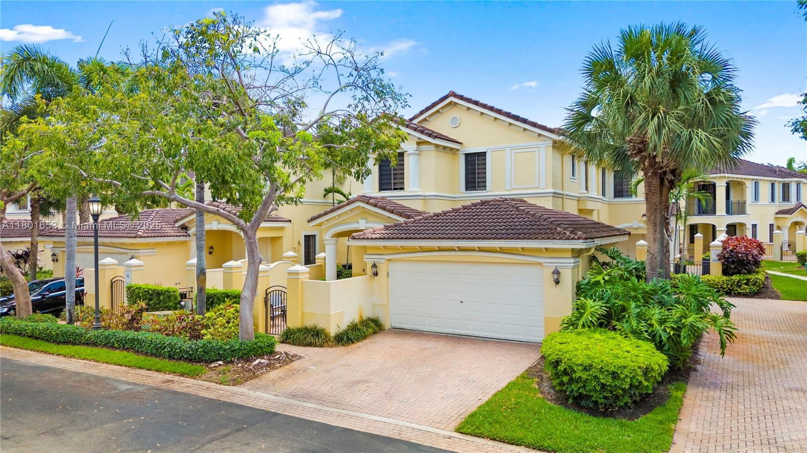 Real estate property located at 1504 Passion Vine Cir #23-4, Broward, Mariposa Pointe At Weston, Weston, FL