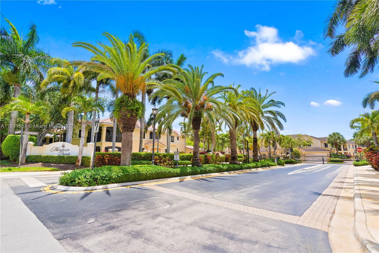 Real estate property located at 1504 Passion Vine Cir #23-4, Broward, Mariposa Pointe At Weston, Weston, FL