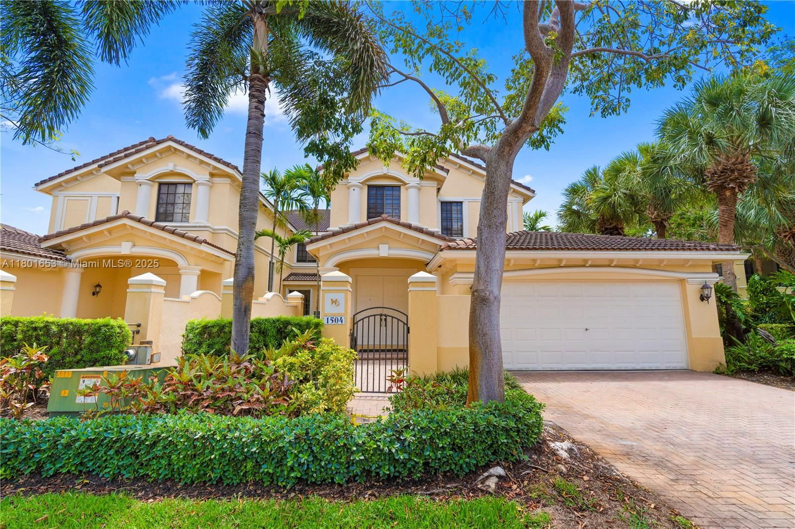 Real estate property located at 1504 Passion Vine Cir #23-4, Broward, Mariposa Pointe At Weston, Weston, FL