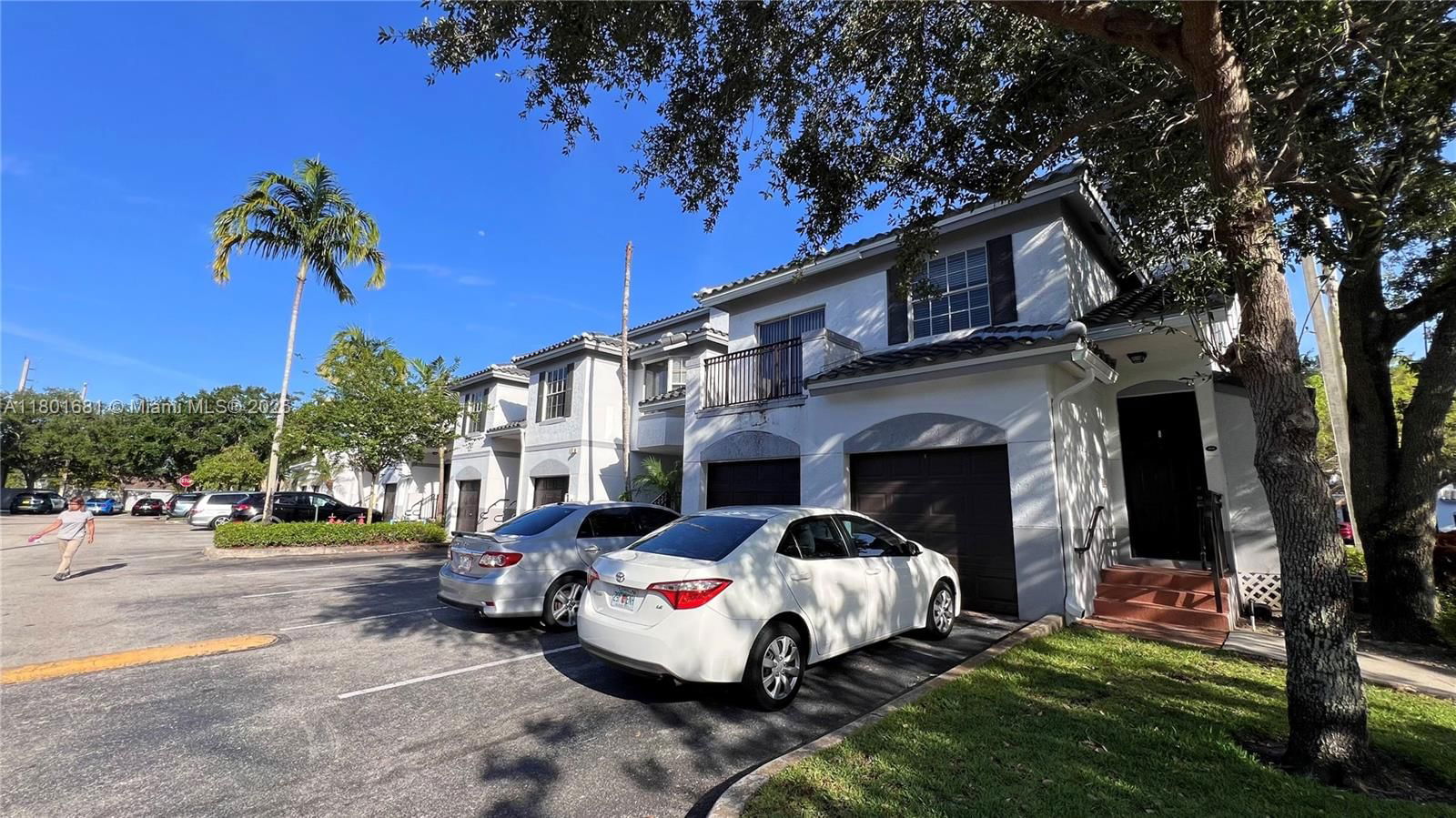 Real estate property located at 781 148 AV #1513, Broward, Villas De Tuscany Condo B, Sunrise, FL