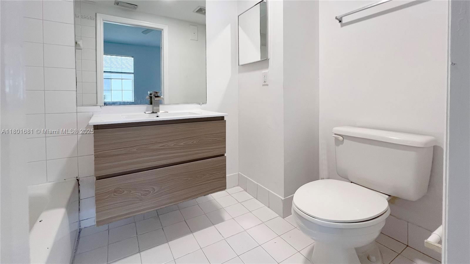 Real estate property located at 781 148 AV #1513, Broward, Villas De Tuscany Condo B, Sunrise, FL