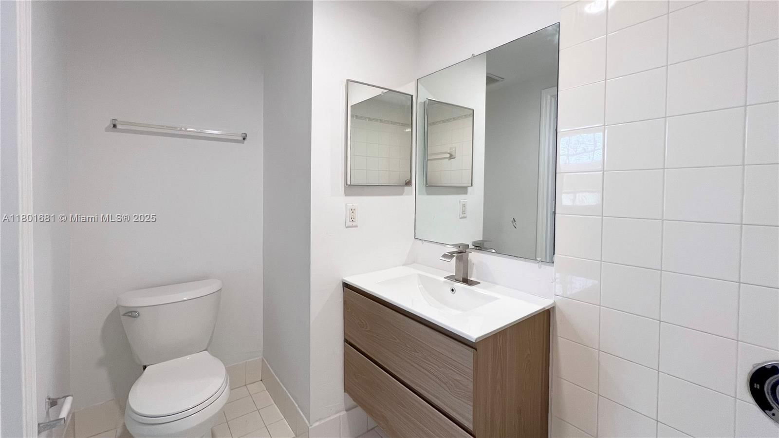 Real estate property located at 781 148 AV #1513, Broward, Villas De Tuscany Condo B, Sunrise, FL
