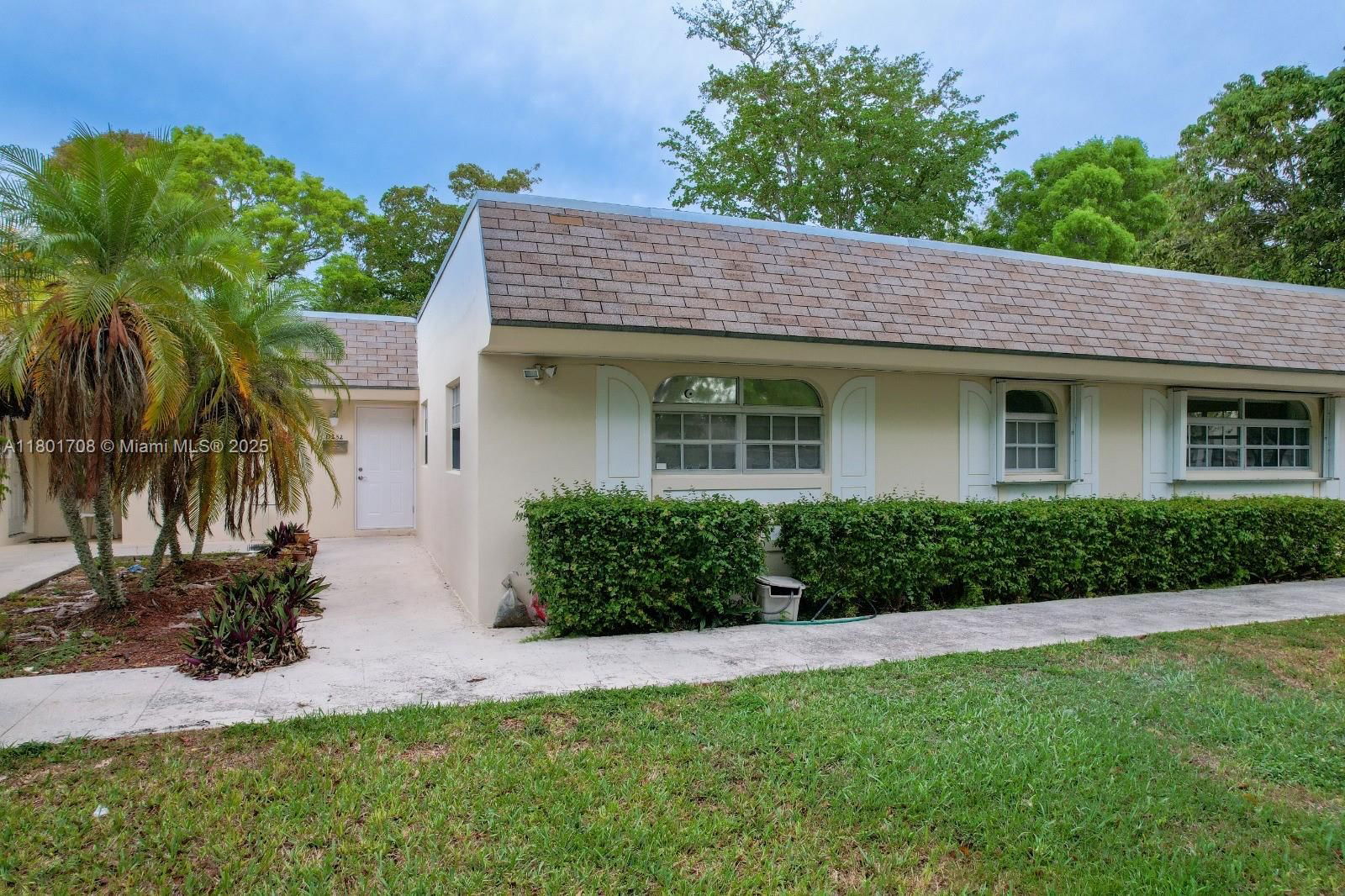 Real estate property located at 17252 112th Pl #21243, Miami-dade, Green Hills Park West No, Miami, FL