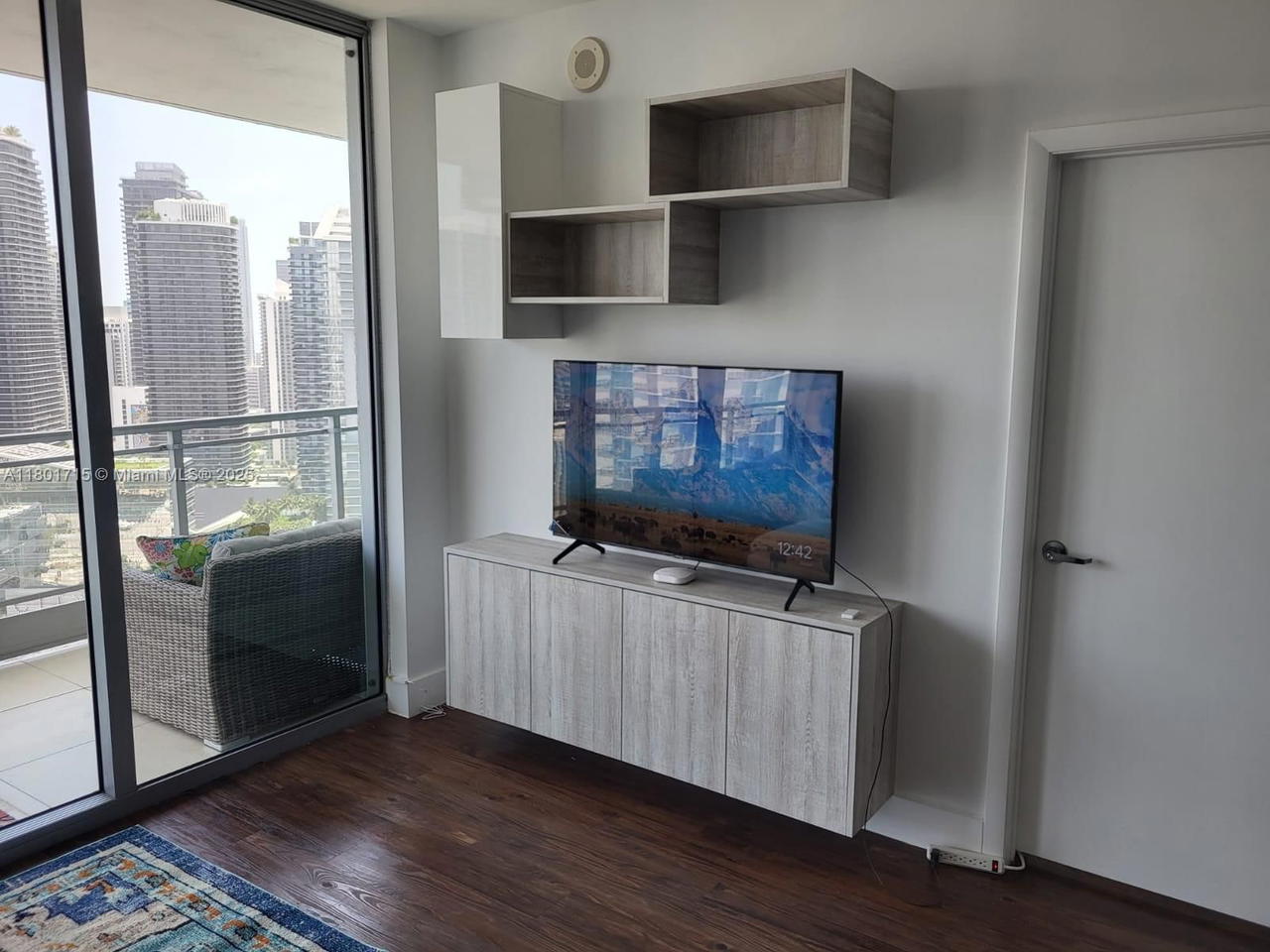 Real estate property located at 90 3rd St #4001, Miami-dade, Ivy Condo, Miami, FL