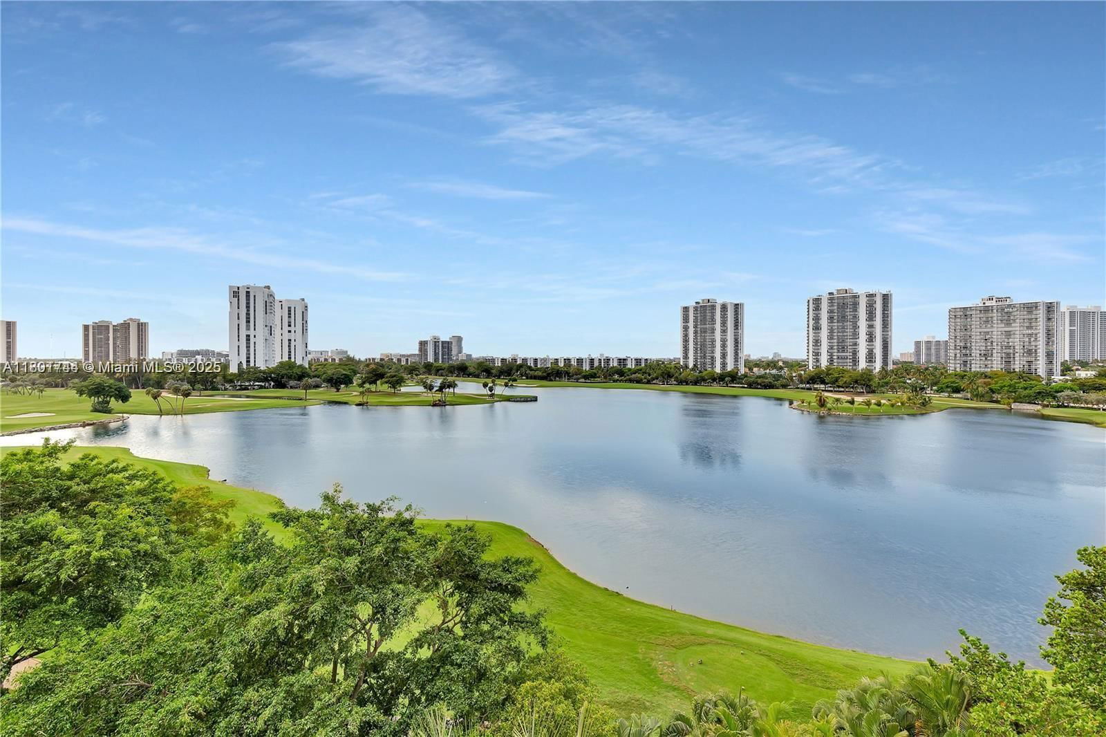 Real estate property located at 20000 Country Club Dr #606, Miami-dade, Turnberry Vlg No Tower Co, Aventura, FL