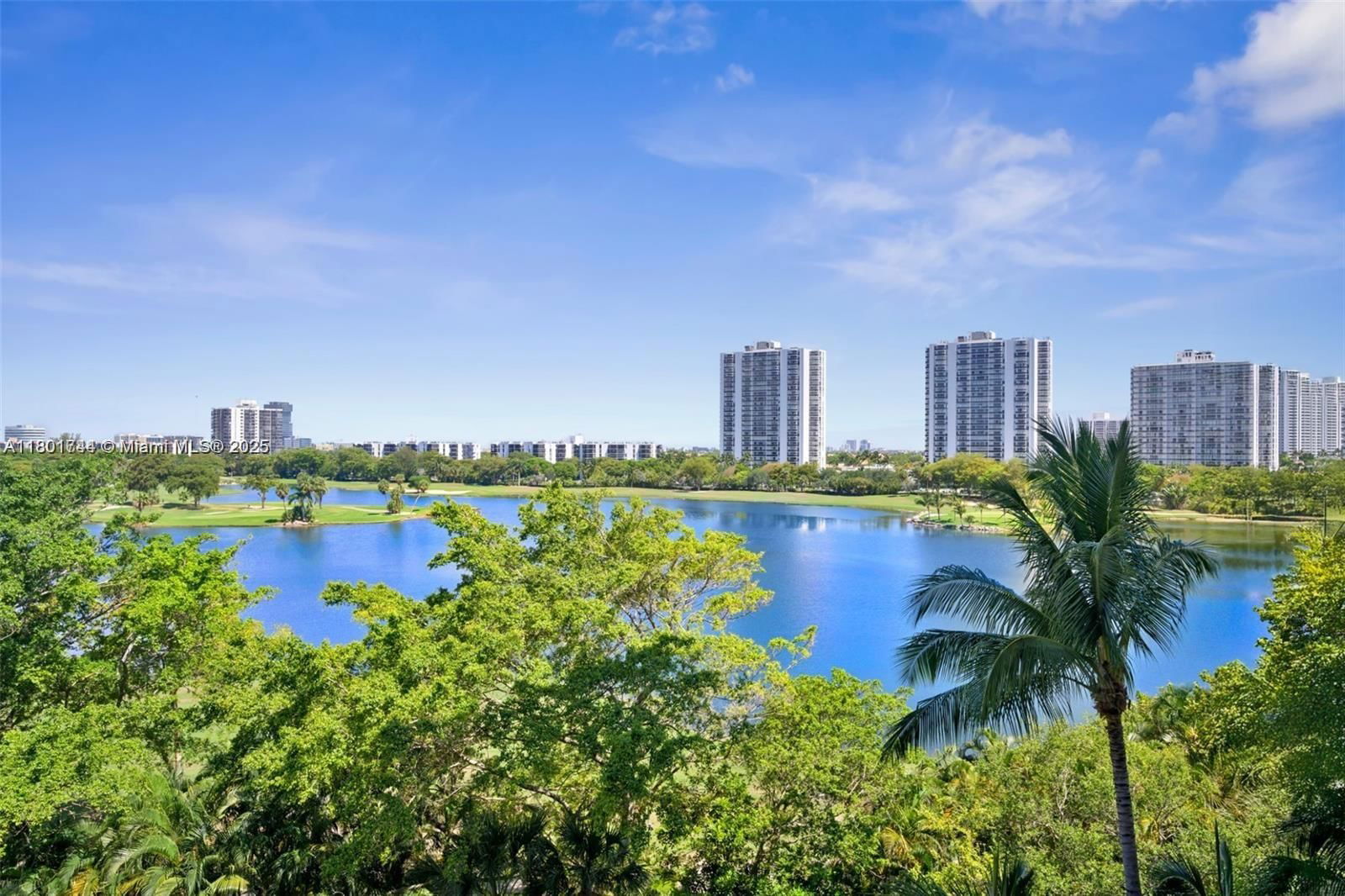 Real estate property located at 20000 Country Club Dr #606, Miami-dade, Turnberry Vlg No Tower Co, Aventura, FL